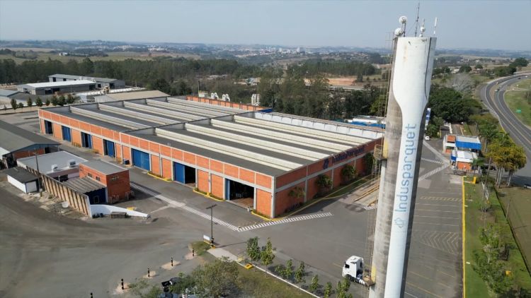 D' Capa Indústria e Comércio de Esquadrias e Casas - Fornece